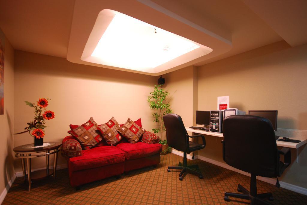 Quality Inn & Suites Orlando Airport Dış mekan fotoğraf