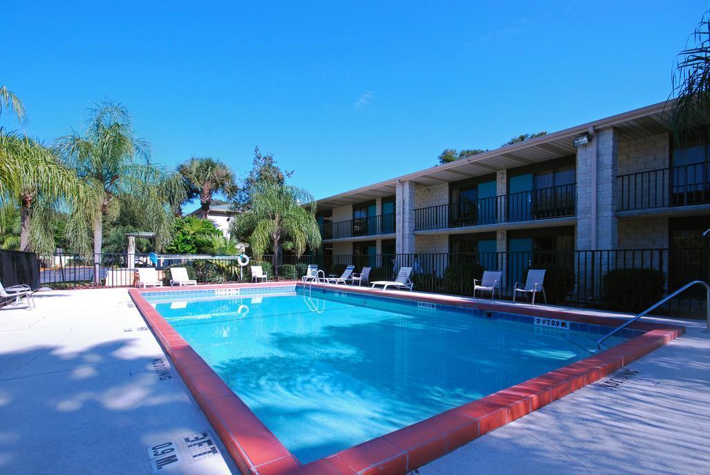 Quality Inn & Suites Orlando Airport Dış mekan fotoğraf