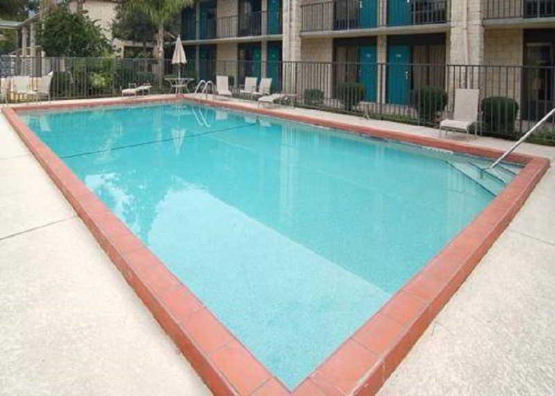Quality Inn & Suites Orlando Airport Konforlar fotoğraf
