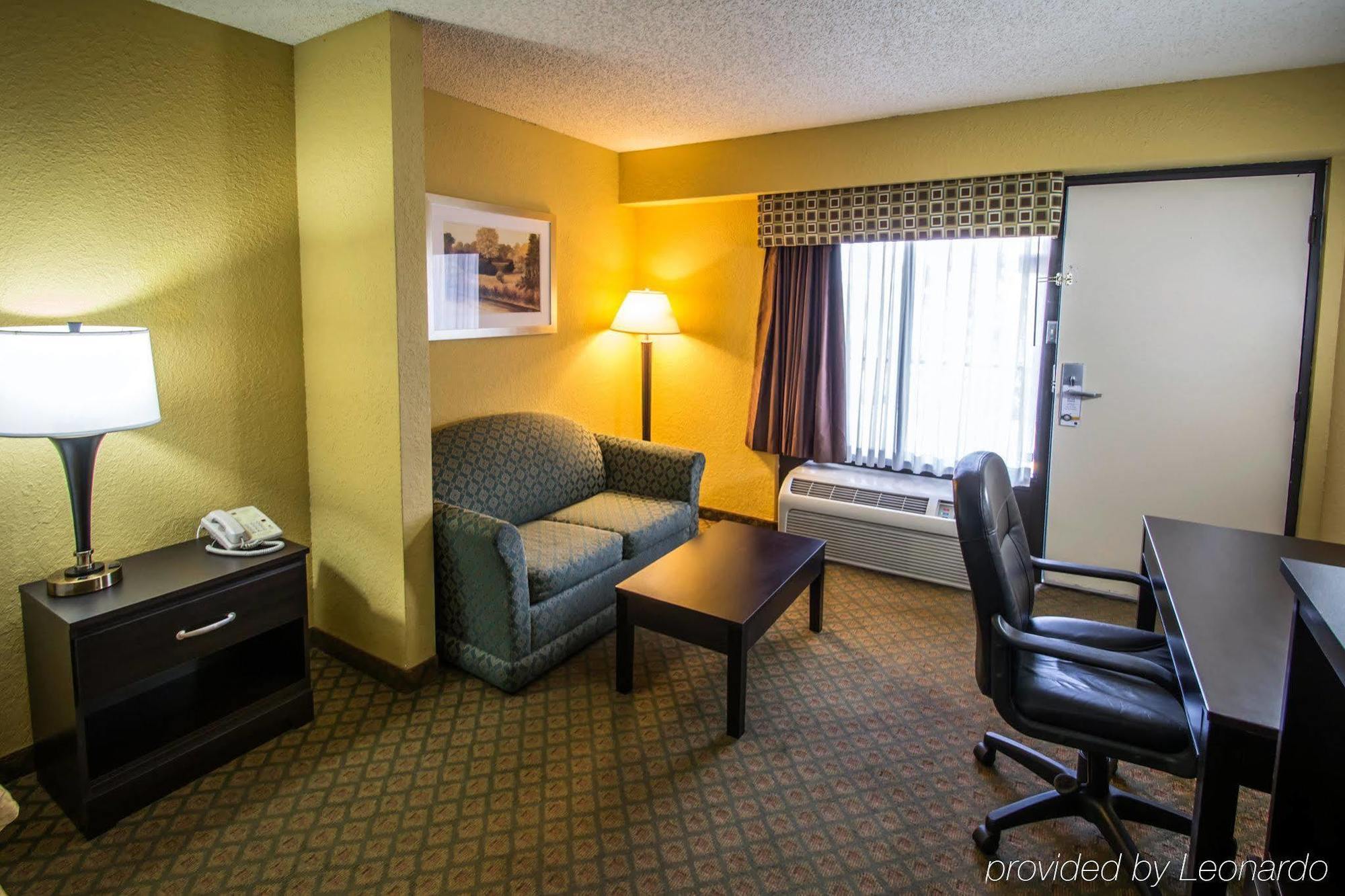 Quality Inn & Suites Orlando Airport Dış mekan fotoğraf