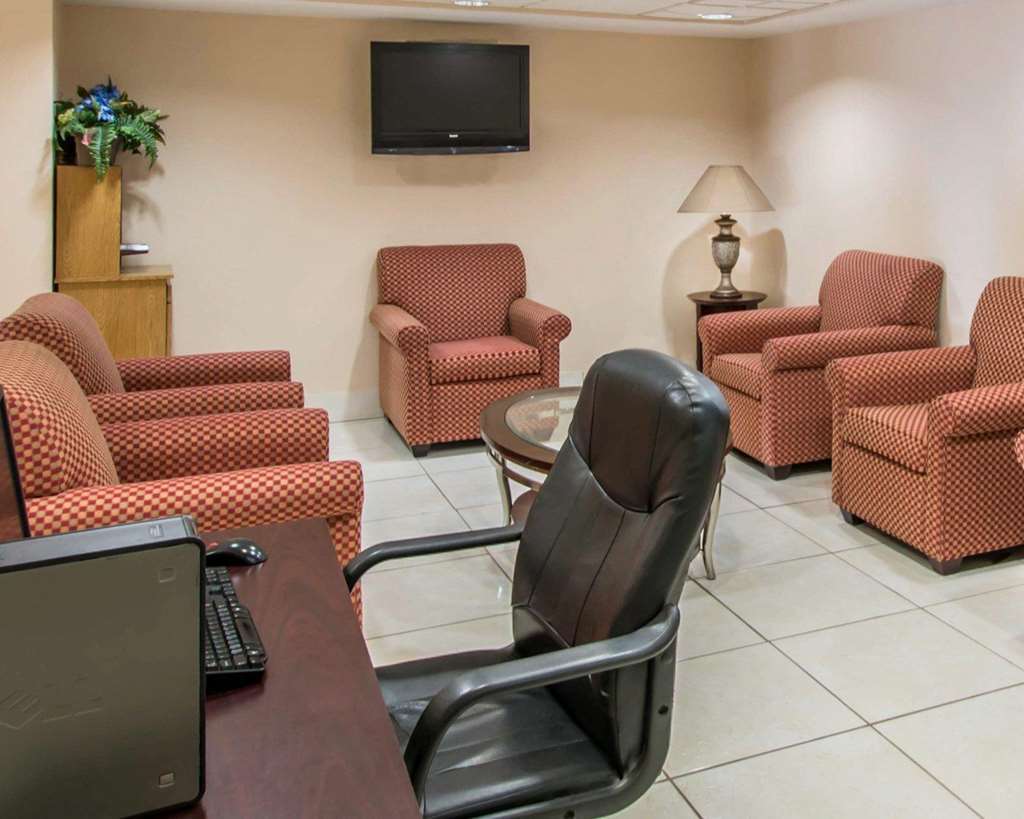 Quality Inn & Suites Orlando Airport Konforlar fotoğraf
