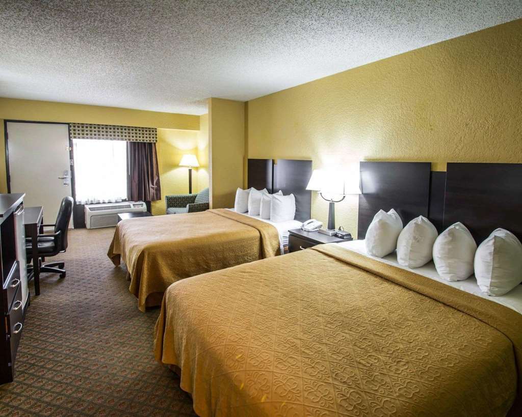 Quality Inn & Suites Orlando Airport Oda fotoğraf