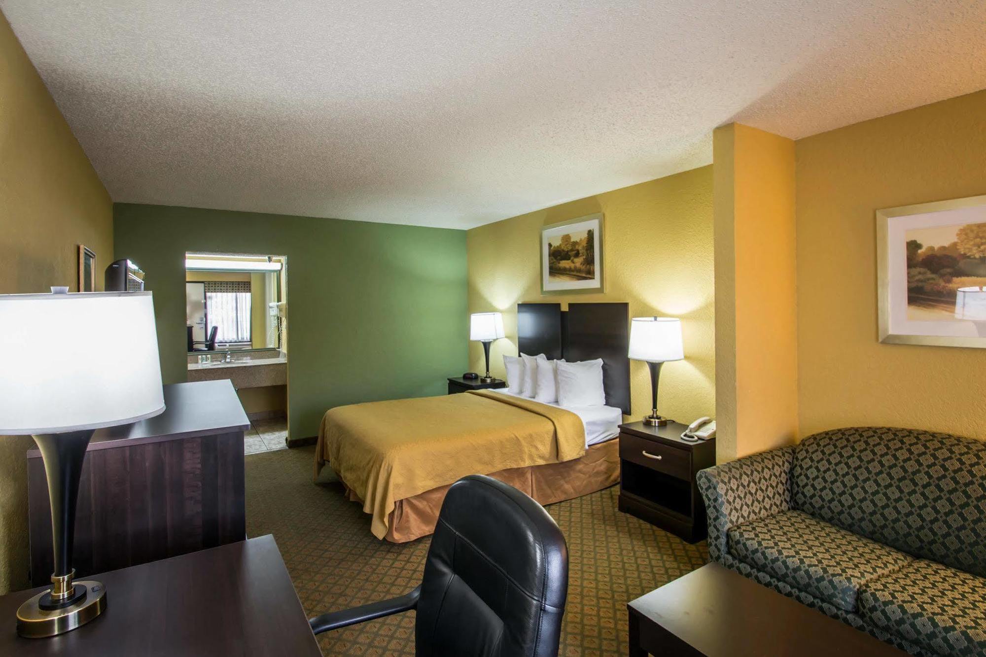 Quality Inn & Suites Orlando Airport Dış mekan fotoğraf